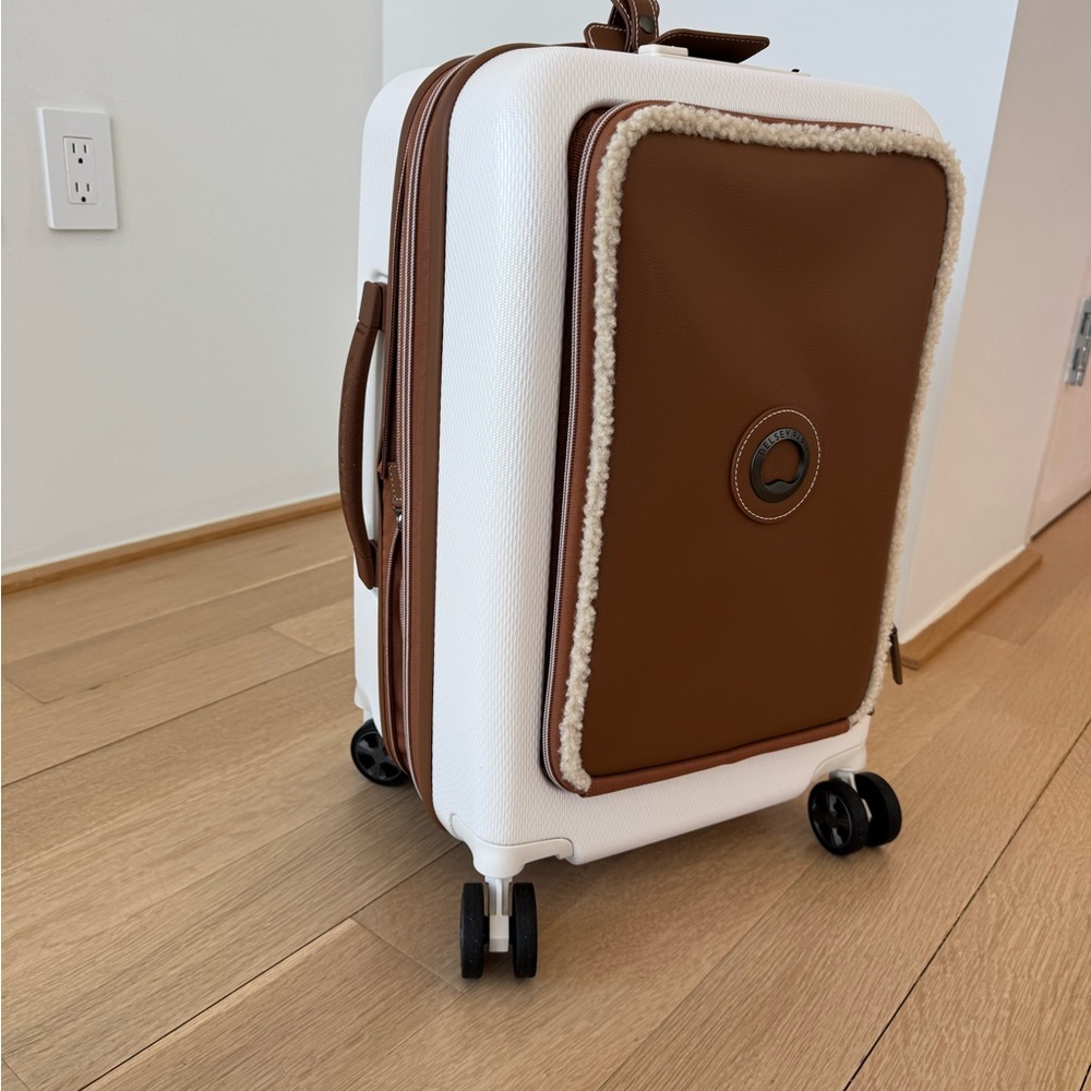 NWT Limited Edition Delsey Paris Chatelet 2.0 Air Brown and White Carry On - Picture 13 of 16